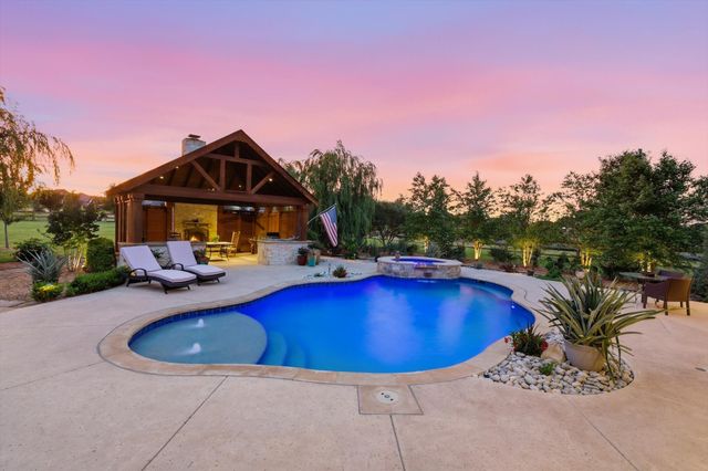 500 Sutherland Crescent, Northlake, TX 76247