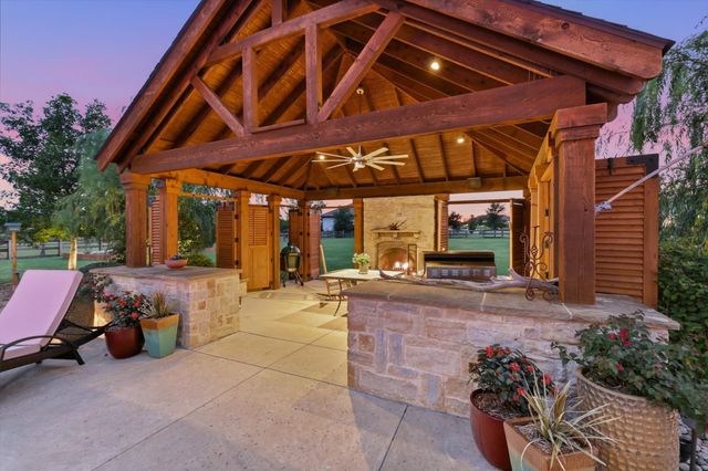 500 Sutherland Crescent, Northlake, TX 76247