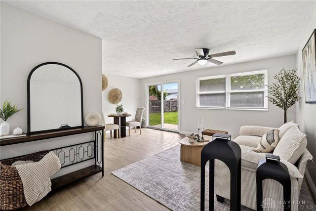5237 Beechview Drive, Huber Heights, OH 45424