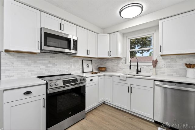 5237 Beechview Drive, Huber Heights, OH 45424