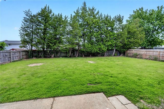 5237 Beechview Drive, Huber Heights, OH 45424