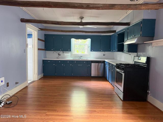 210 N Harvey Street, Washington, NC 27889