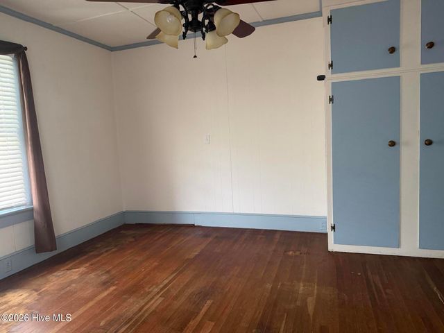 210 N Harvey Street, Washington, NC 27889