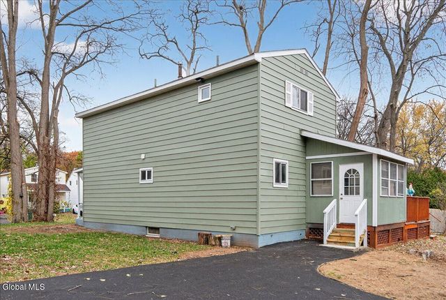 278 Donald Avenue, Schenectady, NY 12304