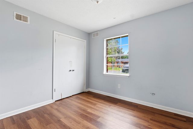 3807 GLENBUREE ST, Memphis, TN 38109