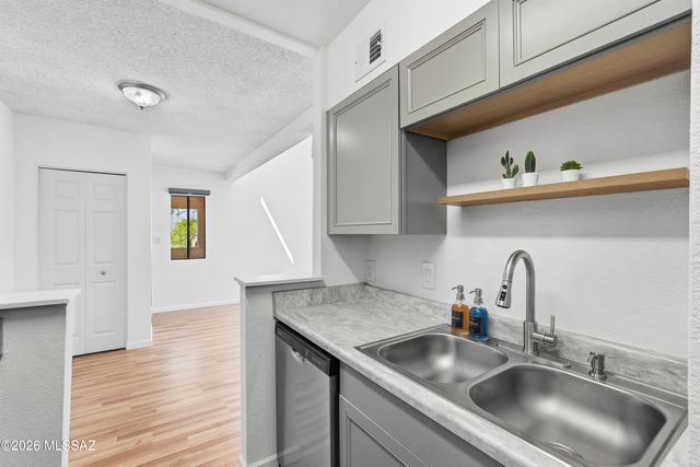 1745 E Glenn St Apt 203, Tucson, AZ 85719