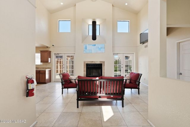 1745 E Glenn St Apt 203, Tucson, AZ 85719
