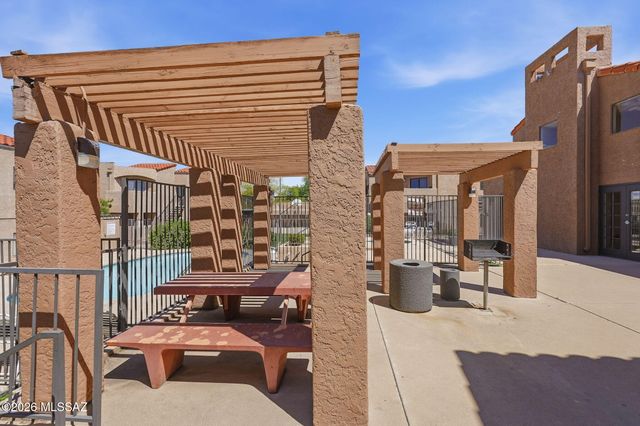 1745 E Glenn St Apt 203, Tucson, AZ 85719