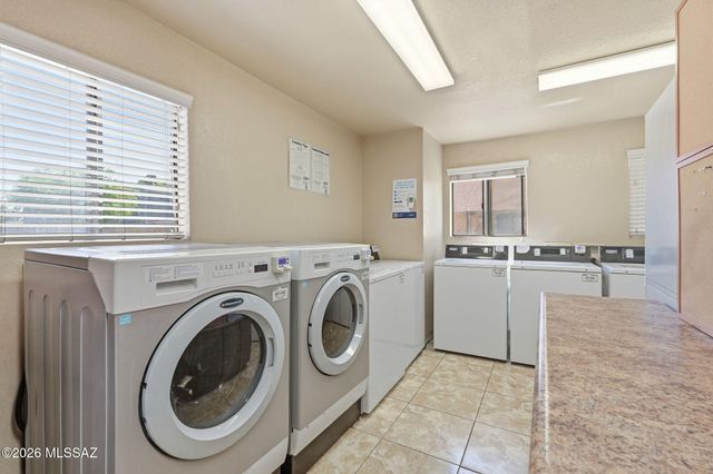 1745 E Glenn St Apt 203, Tucson, AZ 85719