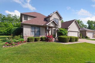1453 Maplewood Drive, Saline, MI 48176