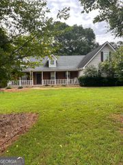 148 Leguin Forest Drive, Locust Grove, GA 30248
