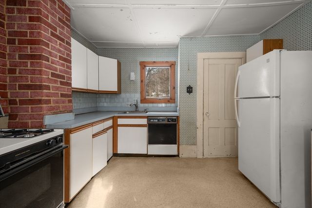 235 Arlington St, Acton, MA 01720