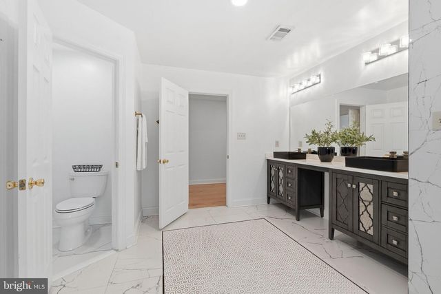 915 WINSTEAD ST, Great Falls, VA 22066