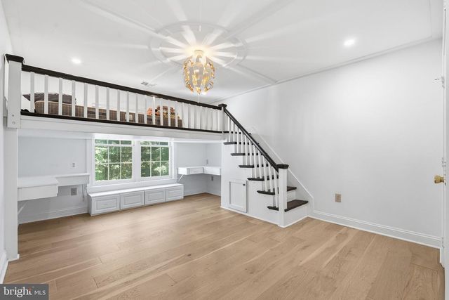 915 WINSTEAD ST, Great Falls, VA 22066
