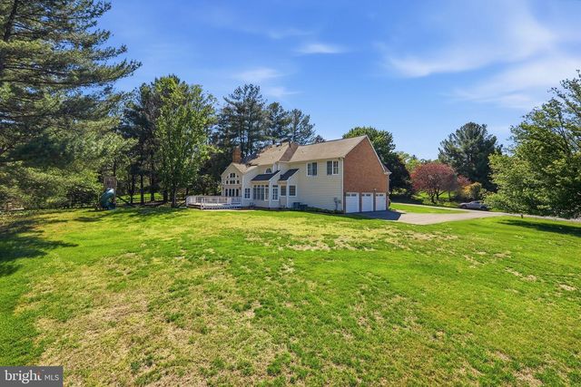 915 WINSTEAD ST, Great Falls, VA 22066