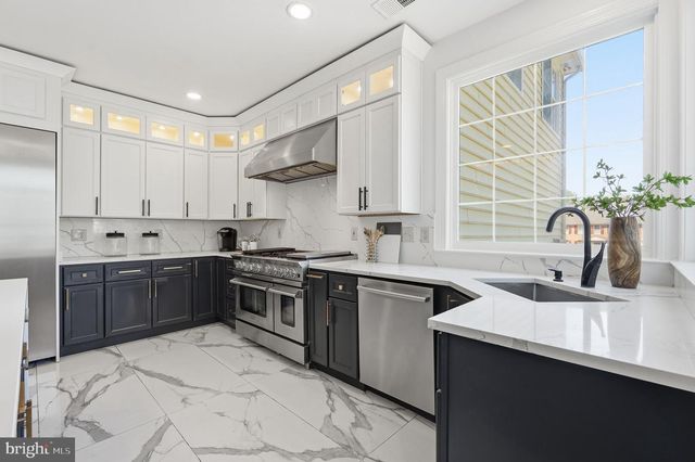 915 WINSTEAD ST, Great Falls, VA 22066
