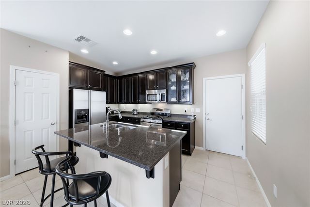 8354 Stillhouse Court, Las Vegas, NV 89113