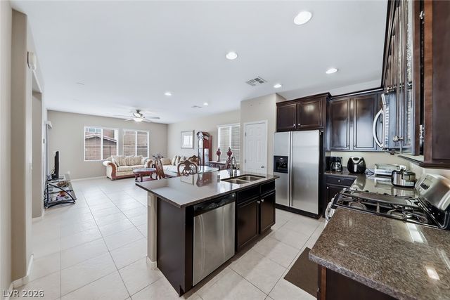 8354 Stillhouse Court, Las Vegas, NV 89113