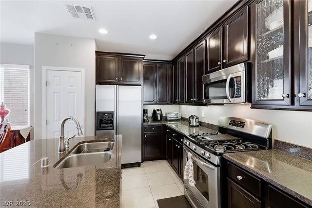 8354 Stillhouse Court, Las Vegas, NV 89113