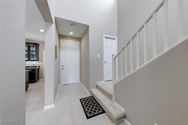 8354 Stillhouse Court, Las Vegas, NV 89113