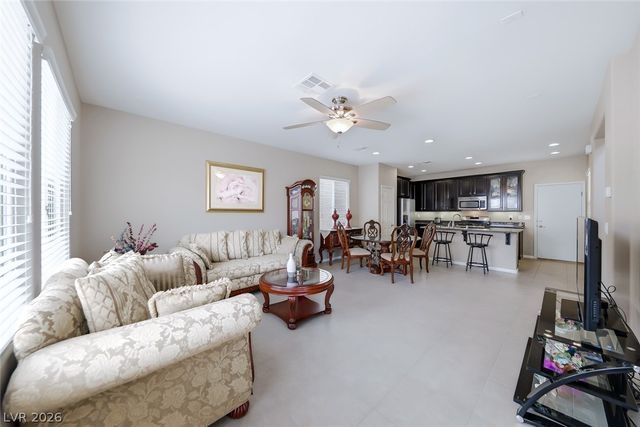 8354 Stillhouse Court, Las Vegas, NV 89113