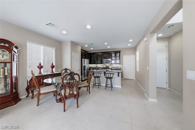 8354 Stillhouse Court, Las Vegas, NV 89113