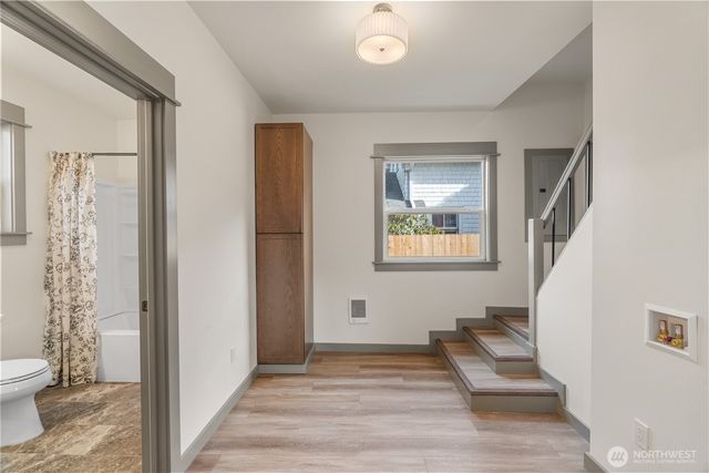 915 Eklund Avenue, Hoquiam, WA 98550