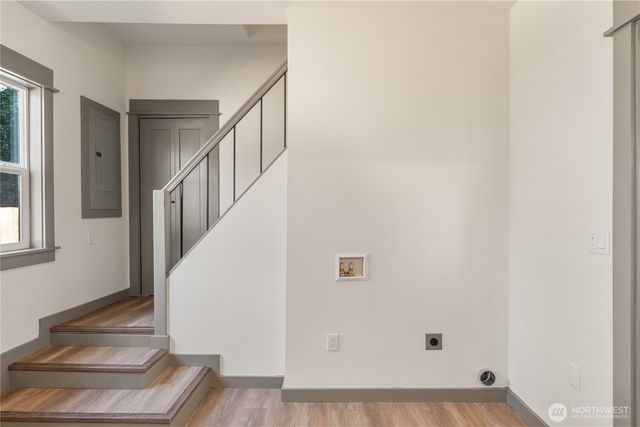 915 Eklund Avenue, Hoquiam, WA 98550