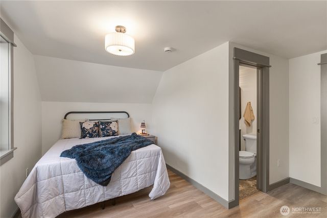 915 Eklund Avenue, Hoquiam, WA 98550