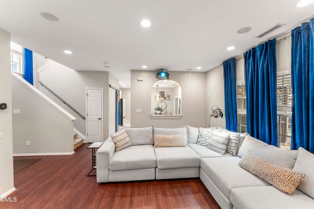 3045 Buttonwood Lane, Clayton, NC 27520