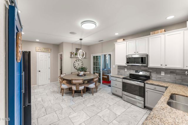 3045 Buttonwood Lane, Clayton, NC 27520