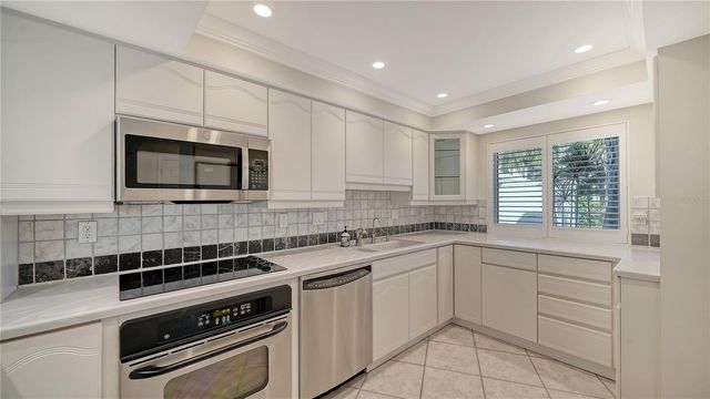 4835 GULF OF MEXICO DRIVE 106, Longboat Key, FL 34228