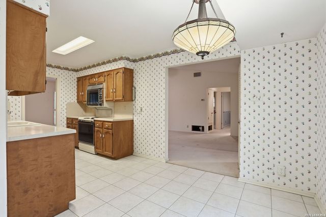 10315 Luzon Dr, San Antonio, TX 78217