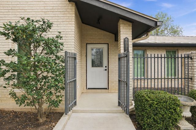 10315 Luzon Dr, San Antonio, TX 78217