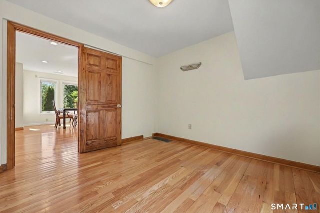 40 Manitook Drive, Oxford, CT 06478