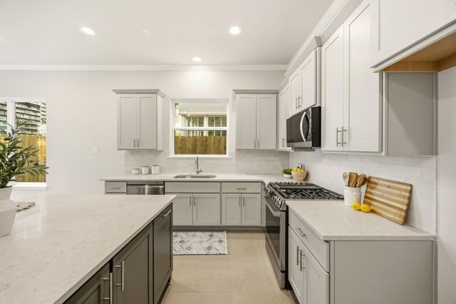 4317 Roseland Street B, Houston, TX 77006