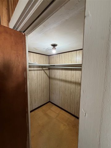 619 W Owing Street, Denison, TX 75020