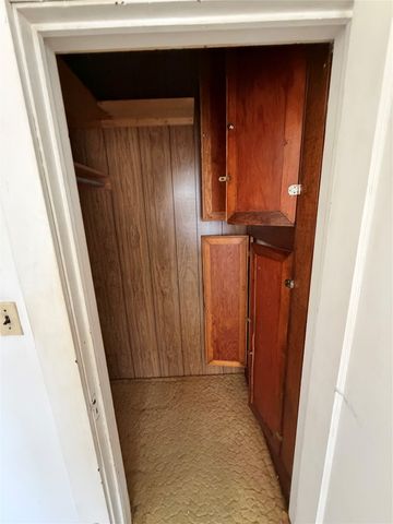 619 W Owing Street, Denison, TX 75020