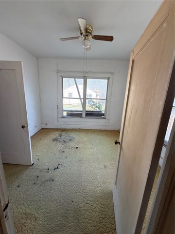 619 W Owing Street, Denison, TX 75020