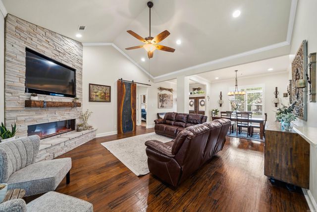 110 Cliffwood Loop, Hot Springs, AR 71913