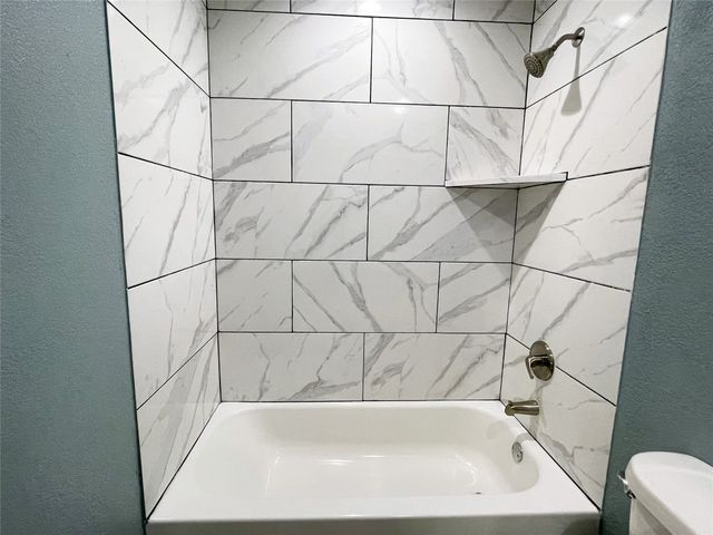 810 Thornton Carter Street, Mexia, TX 76667