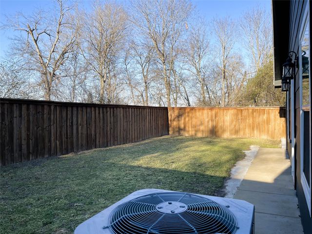 810 Thornton Carter Street, Mexia, TX 76667