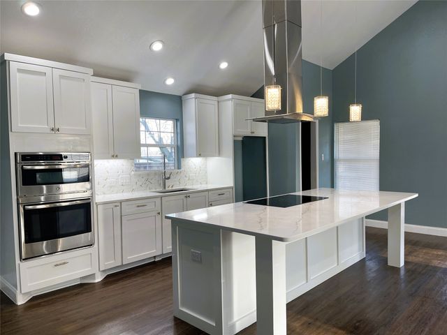 810 Thornton Carter Street, Mexia, TX 76667