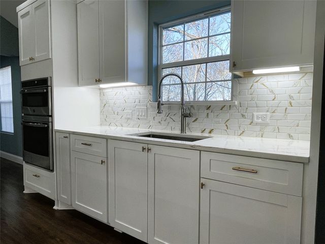 810 Thornton Carter Street, Mexia, TX 76667