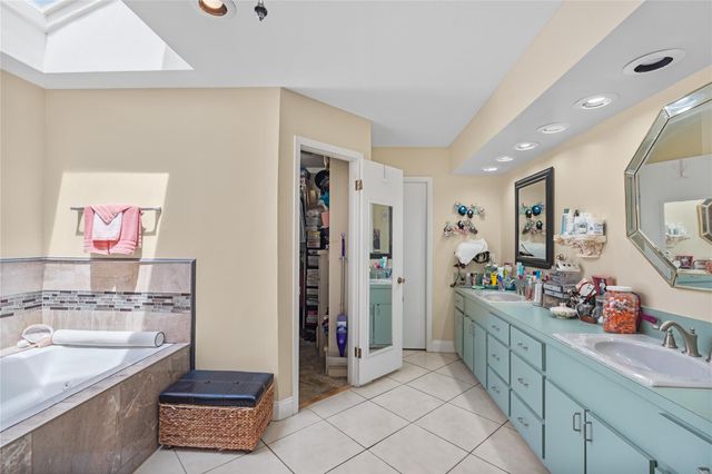 2521 Pickerton Drive, Deer Park, TX 77536