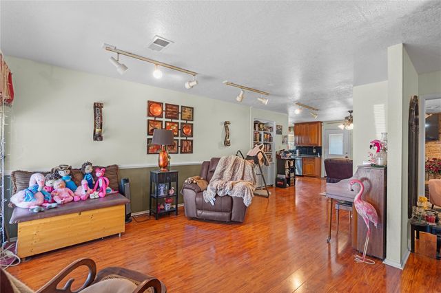 2521 Pickerton Drive, Deer Park, TX 77536