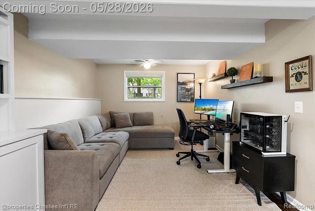 612 Royal Avenue, Royal Oak, MI 48073