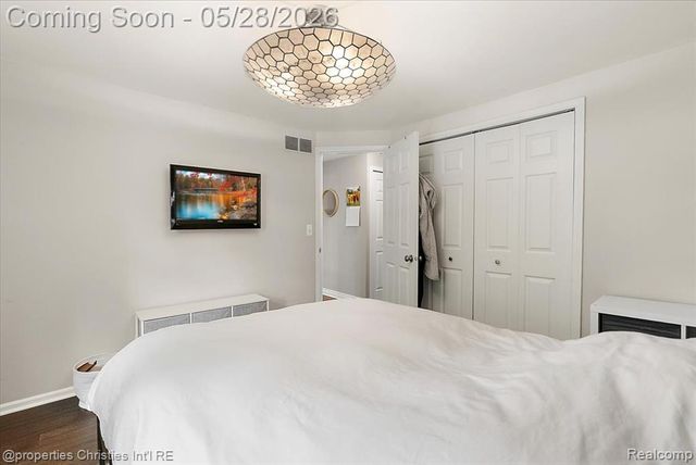 612 Royal Avenue, Royal Oak, MI 48073