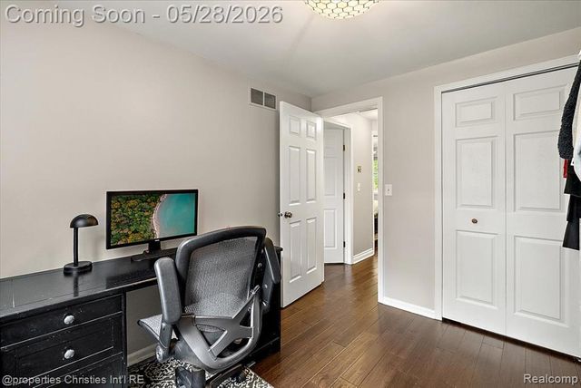 612 Royal Avenue, Royal Oak, MI 48073