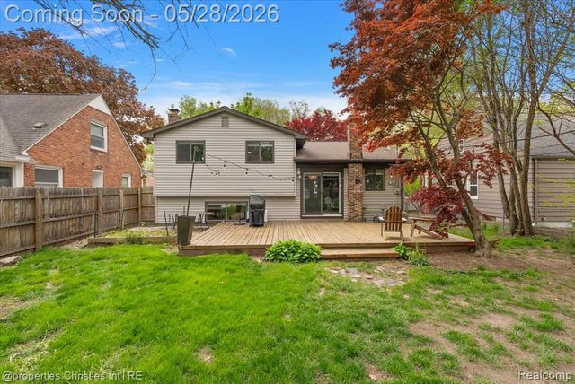 612 Royal Avenue, Royal Oak, MI 48073